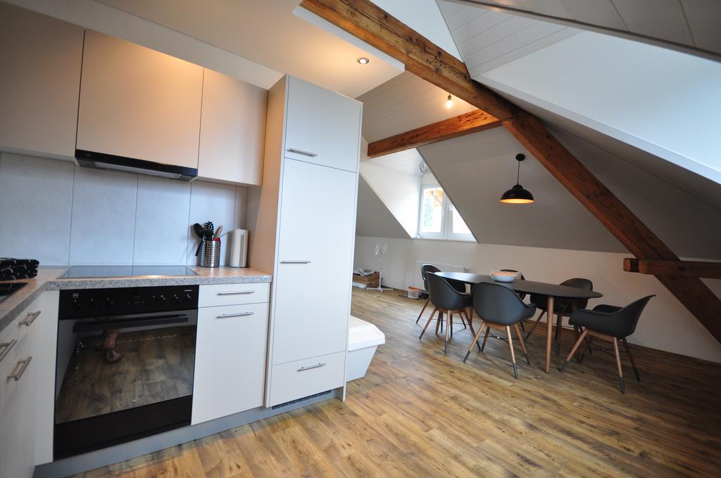 Apartment 4 *